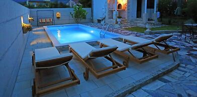 Apartment Ana With Private Pool