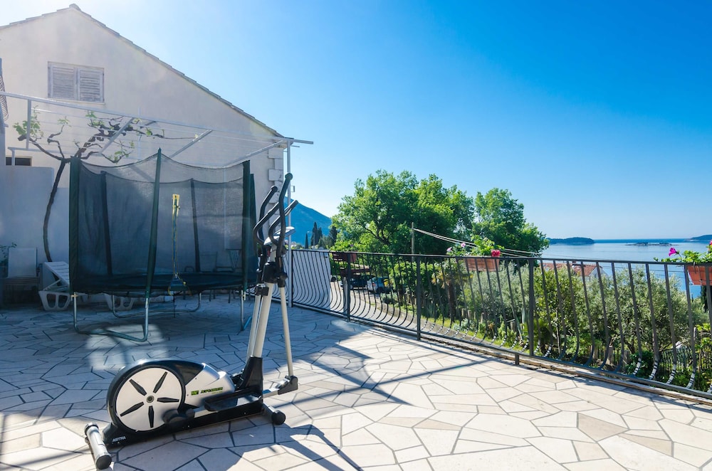 Apartments Knego