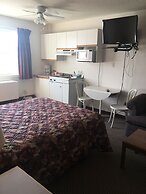 Almada Inn