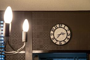 R-Guest Residence