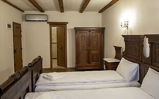 The Throne Boutique Hotel