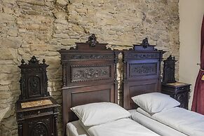 The Throne Boutique Hotel