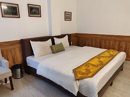 Aakritii Hotels