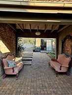 Maison de Leo Luxury Guesthouse