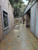 Maison de Leo Luxury Guesthouse