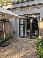 Maison de Leo Luxury Guesthouse
