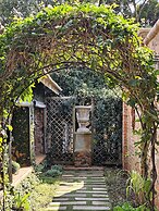 Maison de Leo Luxury Guesthouse
