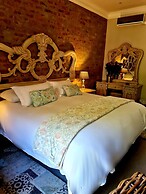 Maison de Leo Luxury Guesthouse