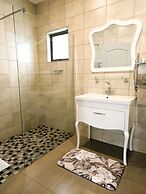 Maison de Leo Luxury Guesthouse