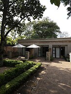 Maison de Leo Luxury Guesthouse