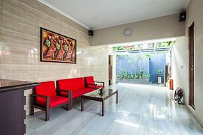 9-BR Private Pool Villa Walk to Seminyak Beach