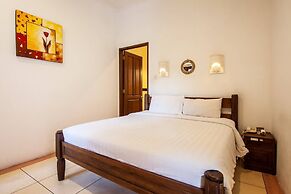 9-BR Private Pool Villa Walk to Seminyak Beach
