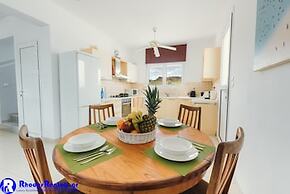 Pefki Beach Front Villa