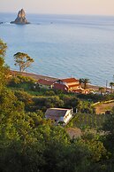 Beachfront Holiday House Eftichia