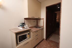 Savoy Suites Noida