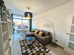 Big Flat In a Very Quiet Area and Well Connected