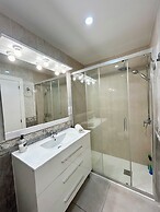 Big Flat In a Very Quiet Area and Well Connected