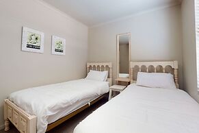 Diaz Beach Villa