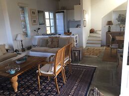 The Hill Top Cottage House In Kea