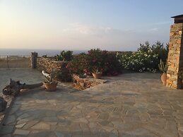 The Hill Top Cottage House In Kea