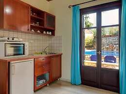Group Accomodation, Heliopetra Studios And Houses