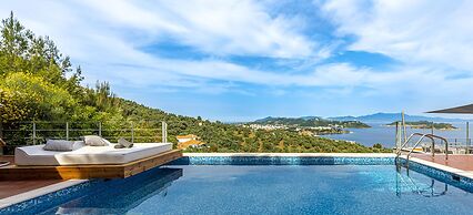 2B Luxurious Villa Io, With Private Pool And Stunningt Sea Views