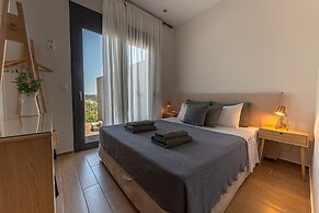 Superior 3-bedroom Villa Cassiope With Private Pool and Breathtaking S