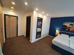 Premium Crown Suites