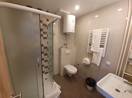 Premium Crown Suites