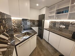 Premium Crown Suites