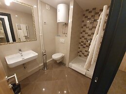 Premium Crown Suites