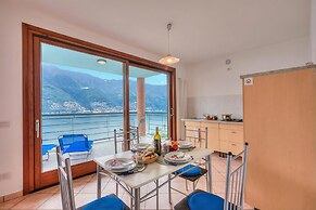 Va Pensiero sul lago Stunning View