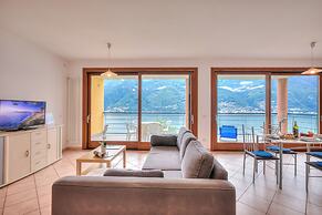 Va Pensiero sul lago Stunning View
