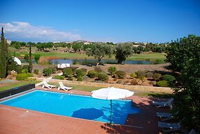 Villa 32 - Limni