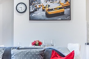 Luxurious Modern One Bedroom Apartment