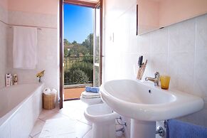 Sunflower Relax Pool and Terrace
