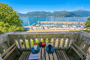 Residenza Oleandro Lake View Luino Center