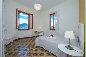 Residenza Oleandro Lake View Luino Center
