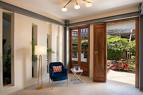 Upendo House Hotel