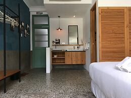 Laile Hostel