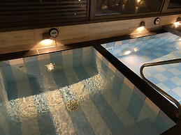 HOTEL YAH HANOI