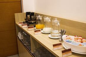 HOTEL YAH HANOI