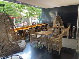 HOTEL YAH HANOI