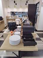 HOTEL YAH HANOI