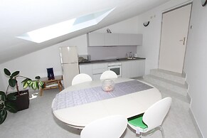 Rooms and Apartment Luana