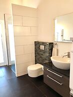Golden Circle Luxury Villa