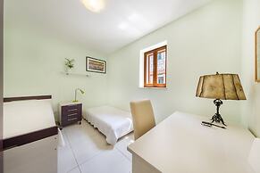 Apartment Vala