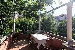 Gina Apartment