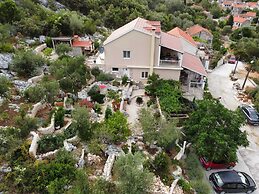 Apartments Leviana