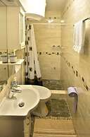 Studio Inn